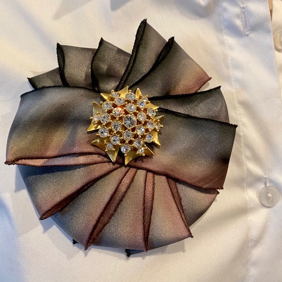 Beautiful Silky Ribbon Brooch/Hair/Scarf Clip - Picture 3 of 5